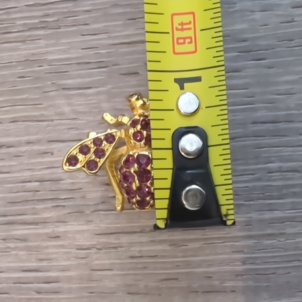 Vintage Joan Rivers Gold and Purple Bee Brooch - Picture 6 of 9